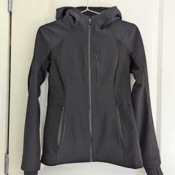 lululemon Cross Chill Jacket *RepelShell - Picture 2 of 9